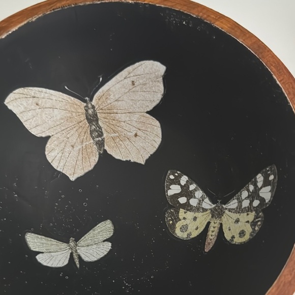 Butterfly Design Wooden Bowl Made in India - Picture 4 of 4